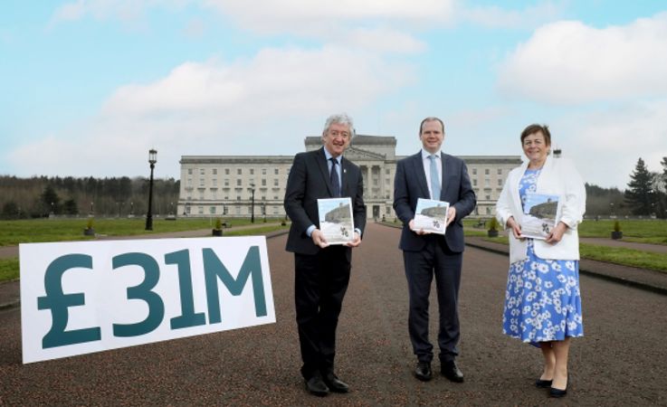 Pictured at Stormont Estate in Belfast (Left-Right) are John McGrillen, CEO Tourism NI, Economy Minister Gordon Lyons and Joanne Stuart, CEO NI Tourism Alliance.